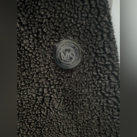 Michael Kors Puffer Jacket with Faux Fur, size S, black - Picture 4 of 9